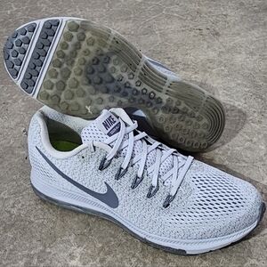 Women's Nike Zoom All Out Running Shoes Sz 11